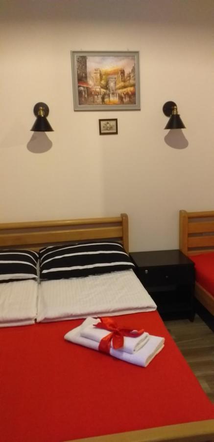 Guest House Lion Tbilisi ภายนอก รูปภาพ